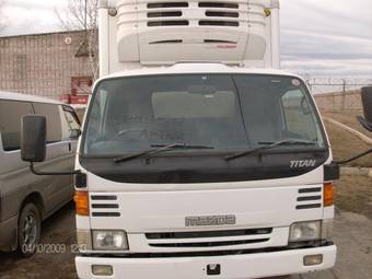 1999 Mazda Titan Photos