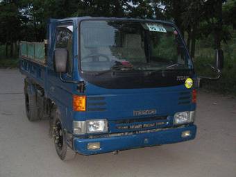 1999 Mazda Titan Photos