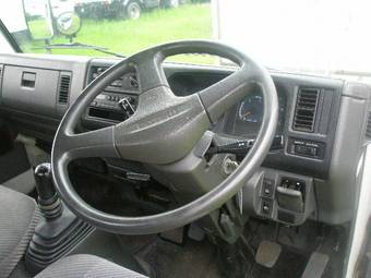 1999 Mazda Titan Photos