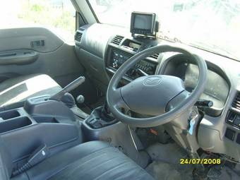 2000 Mazda Titan Images