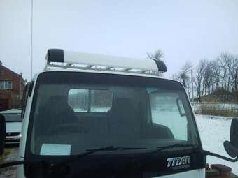 2001 Mazda Titan Pictures