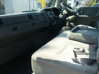 2002 Mazda Titan Pictures