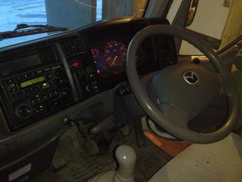 2002 Mazda Titan Pictures