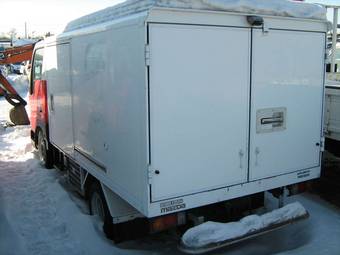 2002 Mazda Titan Photos