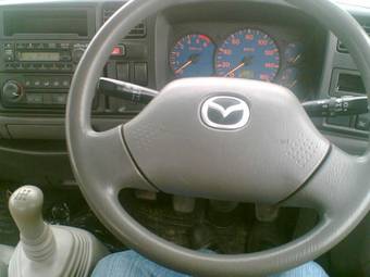 2002 Mazda Titan Images