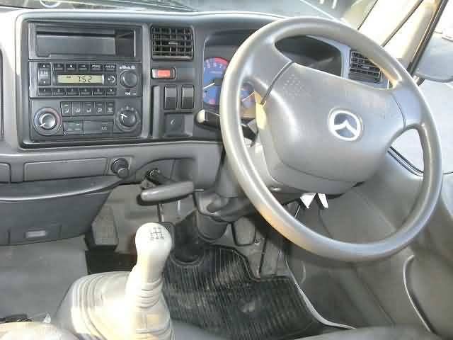 2003 Mazda Titan