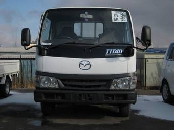 2003 Mazda Titan Photos