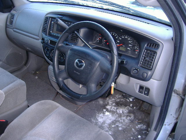 2000 Mazda Tribute Photos