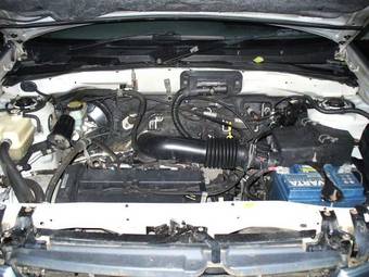 2000 Mazda Tribute Pictures