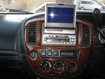 Mazda Tribute