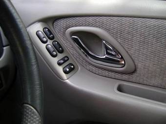 2001 Mazda Tribute Photos