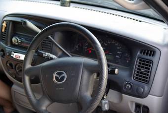 2001 Mazda Tribute Pictures