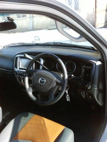 2002 Mazda Tribute
