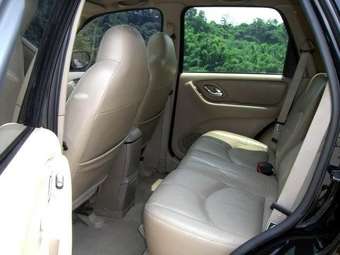 2002 Mazda Tribute Photos