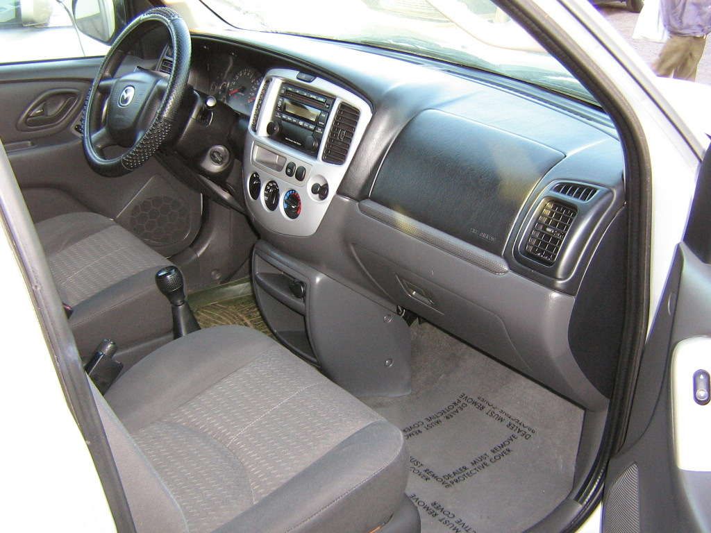 2003 Mazda Tribute