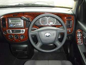 2003 Mazda Tribute Pictures