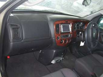 2003 Mazda Tribute Photos
