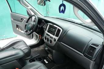 2003 Mazda Tribute Pictures