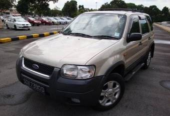 2003 Mazda Tribute Photos