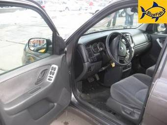2003 Mazda Tribute Photos