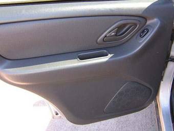 2003 Mazda Tribute Photos