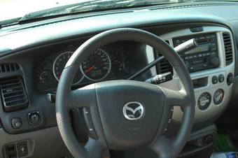 2003 Mazda Tribute Photos