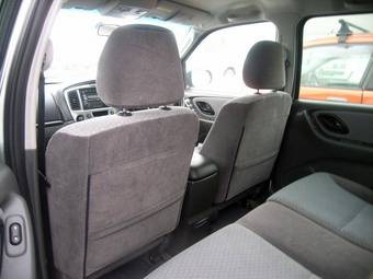 2004 Mazda Tribute Pictures