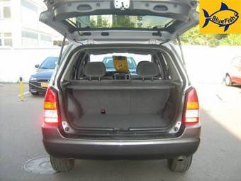 2004 Mazda Tribute Pictures