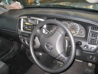 2005 Mazda Tribute Images
