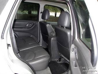 2005 Mazda Tribute Photos