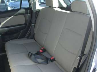 2004 Mazda Verisa Photos