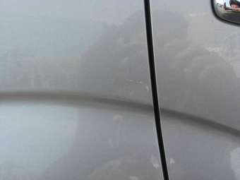 2004 Mazda Verisa Pictures