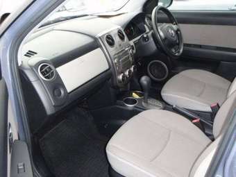 2004 Mazda Verisa For Sale