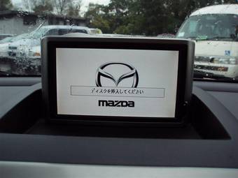 2004 Mazda Verisa Photos
