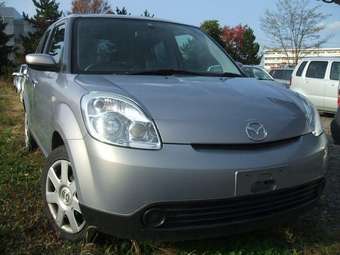 2005 Mazda Verisa For Sale