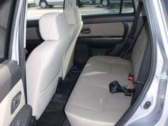 2005 Mazda Verisa Images