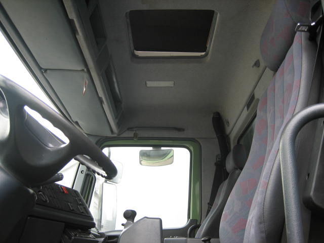 1999 Mercedes-Benz 1840