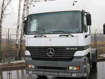 2000 Mercedes-Benz 1840