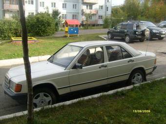 1983 Mercedes-Benz 190 Pics