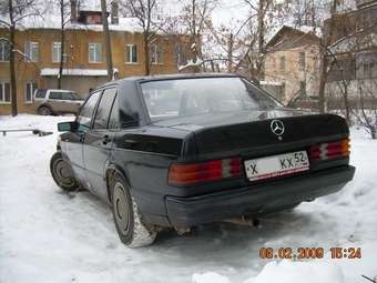 1985 Mercedes-Benz 190 Photos