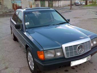 1986 Mercedes-Benz 190 Images