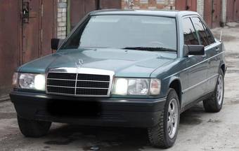 1987 Mercedes-Benz 190 Pictures