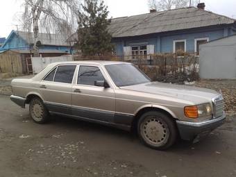 1989 Mercedes-Benz 190 Photos