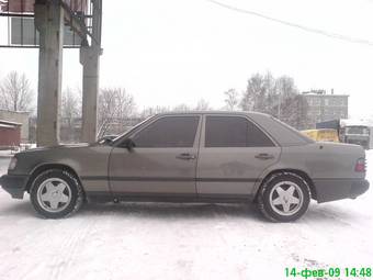 1989 Mercedes-Benz 190 Photos