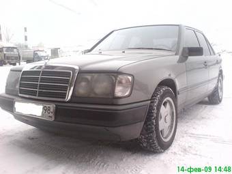 1989 Mercedes-Benz 190 Pictures