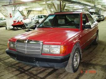 1990 Mercedes-Benz 190 Photos