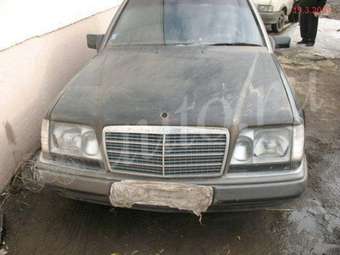 1991 Mercedes-Benz 190 Pictures