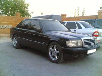 1991 Mercedes-Benz 190 Pictures