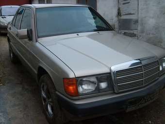 1992 Mercedes-Benz 190 Photos