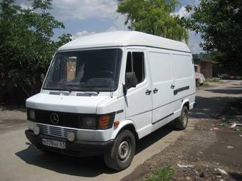 1994 Mercedes-Benz 190 Photos